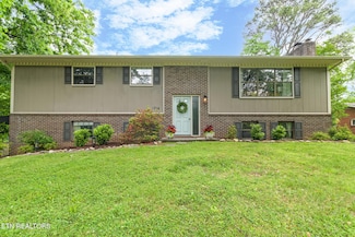 1714 Woodhaven Dr, Knoxville, TN 37914