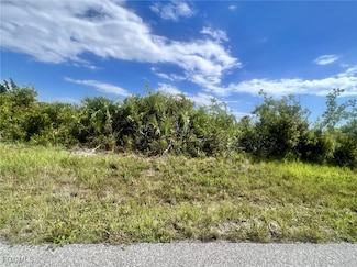 7728 St Regis Cir, Port Charlotte, FL 33981