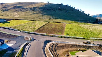 16803 Deer Creek Dr, Springville, CA 93265