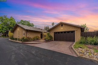 5588 Gonzalez Ct, Concord, CA 94521