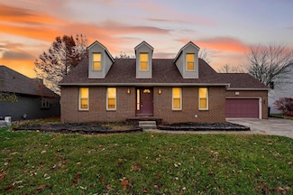 242 E Hocking St, Canal Winchester, OH 43110