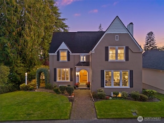 317 W 10th St, Aberdeen, WA 98520