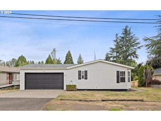921 NE Meadow Dr, Portland, OR 97211