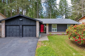 5371 Pineridge Dr NE, Bremerton, WA 98311