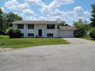 2316 Cliffbrook Ct, Crown Point, IN 46307