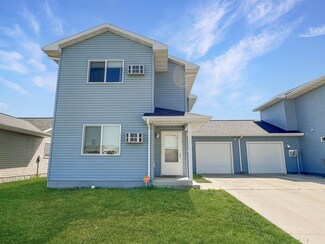 1569 47th Loop, Minot, ND 58701