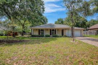 216 Duerr Dr, Bellville, TX 77418