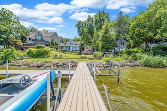 4018 Pitzen Rd, Johnsburg, IL 60051