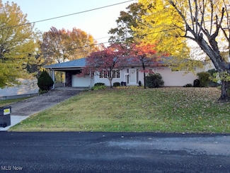 15706 Maple Dr, East Liverpool, OH 43920