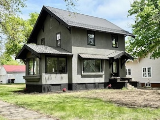 503 E 3rd St, Redwood Falls, MN 56283