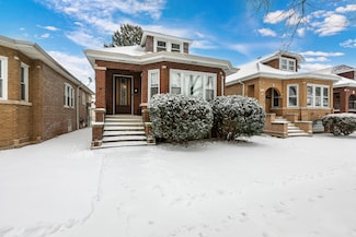 3031 N Marmora Ave, Chicago, IL 60634
