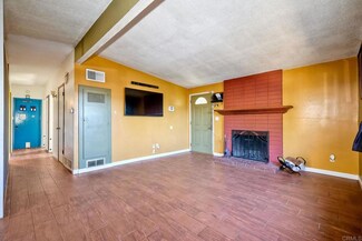9219 Fairlawn St, Santee, CA 92071