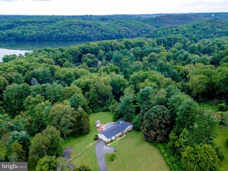 13412 Cambria Farms Rd, Phoenix, MD 21131