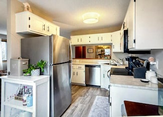 7610 15th Street Ln N Unit 907, Saint Paul, MN 55128