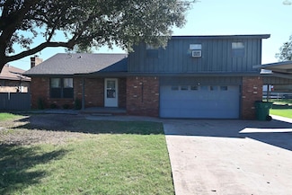 77 Edgewater Dr, Wichita Falls, TX 76308