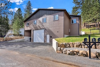 1119 Elm Dr, Saint Maries, ID 83861