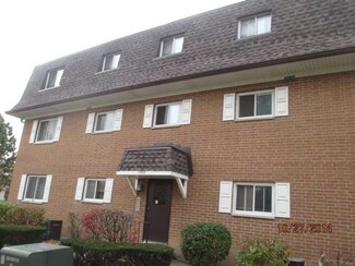 1909 W Golf Rd Unit 2A, Mount Prospect, IL 60056