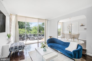 3333 University Blvd W Unit 104, Kensington, MD 20895