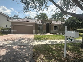 2841 Poinciana Cir, Hollywood, FL 33026