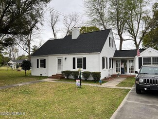 308 E 1st Ave, Chadbourn, NC 28431