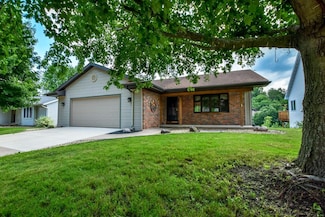 2133 Hillebrand Dr, Cross Plains, WI 53528