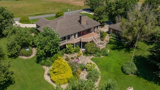 529 Lakewood Dr, Russell Springs, KY 42642