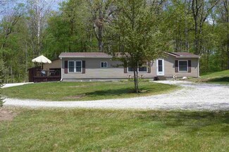 6074 Wolfe Dr, MacY, IN 46951