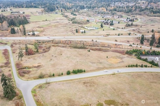 41 Lofgrin Rd, Sequim, WA 98382
