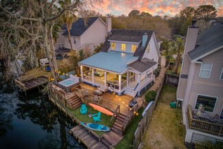810 Harbor Place Dr, Charleston, SC 29412