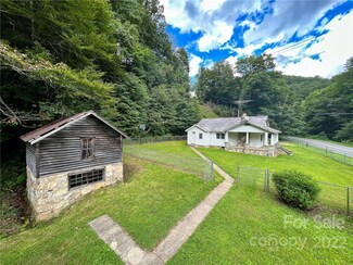 2059 Puncheon Fork Rd, Mars Hill, NC 28754