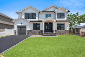 407 Wellington Rd, East Meadow, NY 11554