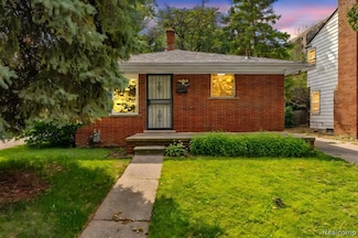 17207 Archdale St, Detroit, MI 48235