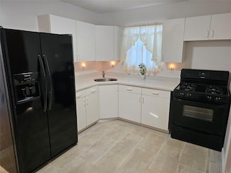 70 Stewart Ave, Hempstead, NY 11550