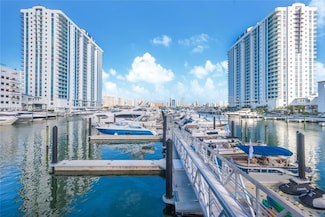 17211 Biscayne Blvd, Aventura, FL 33160