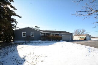 5635 N Bloomfield Rd, Canandaigua, NY 14424
