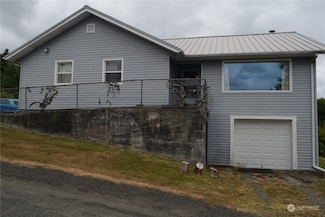 122 Bogachiel St, Clallam Bay, WA 98326