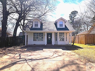 712 E Short 21st St, Texarkana, AR 71854
