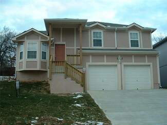 8308 Prospect Ave, Kansas City, MO 64132