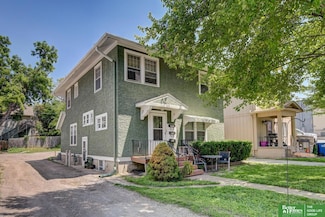 121 N 36th St, Omaha, NE 68131
