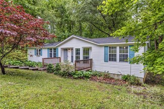 11 Vehorn Rd, Fairview, NC 28730