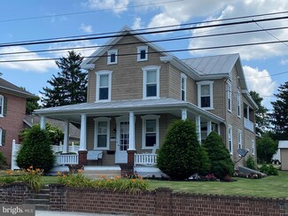 524 S Queen St, Littlestown, PA 17340