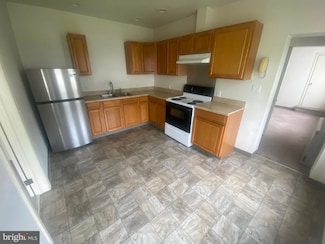 321 Plymouth Ave, Wilkes-Barre, PA 18702