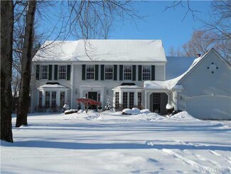 59 Randwood Dr, Getzville, NY 14068