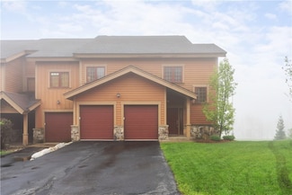166 Southwind Dr, Seven Springs Resort, PA 15622