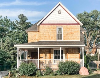 617 S Main St, Mount Pleasant, MI 48858