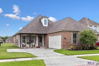 3747 Kingsbarns Dr, Zachary, LA 70791