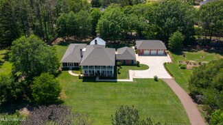 19 Twelve Oaks Place, Madison, MS 39110
