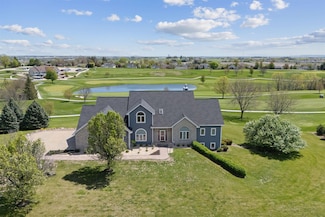 2248 Clover Ln, Dubuque, IA 52002