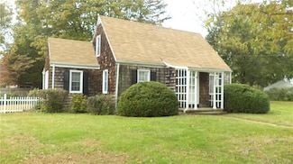223 Henry St, Fairfield, CT 06824