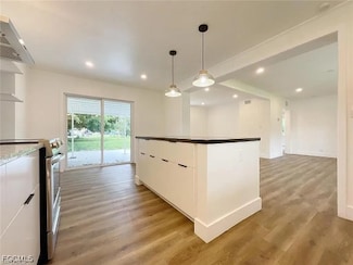 2027 Maravilla Cir, Fort Myers, FL 33901